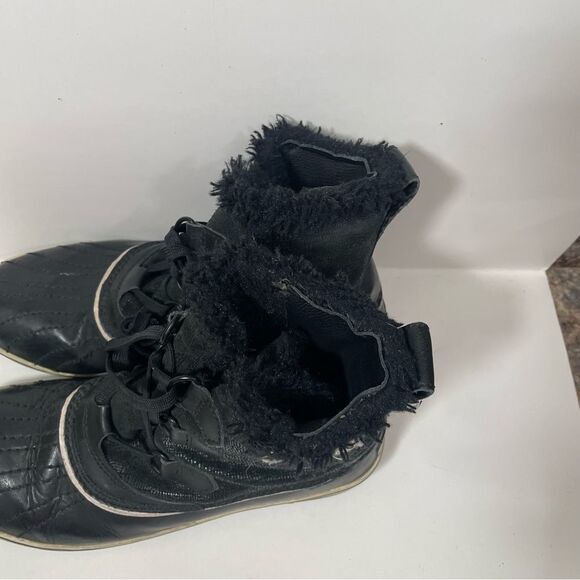 Sorel Black Fur Lined Ankle Winter Boots - Picture 5 of 9
